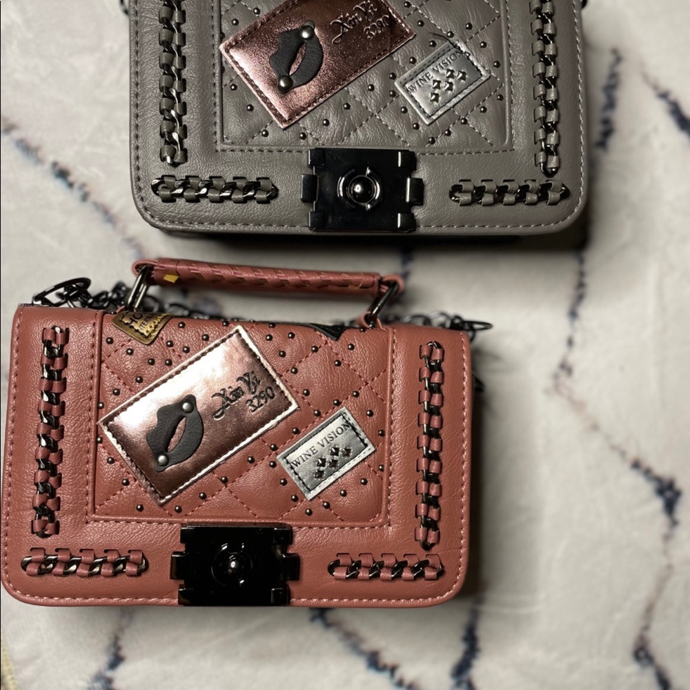 Chain Bag - Picture 2 of 2